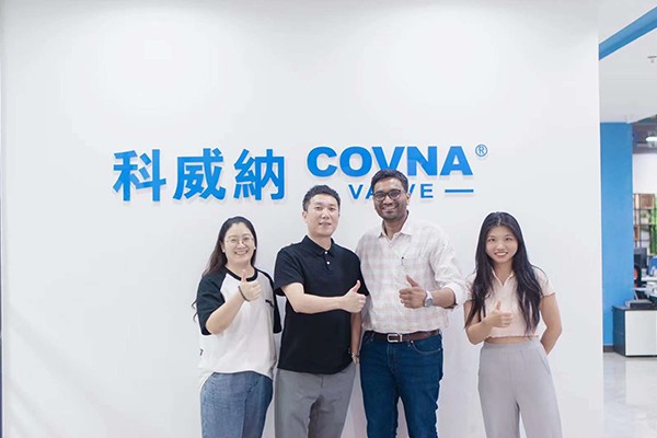Indian Clients Visit COVNA to Inspect Valve Order and Explore Future Cooperation
