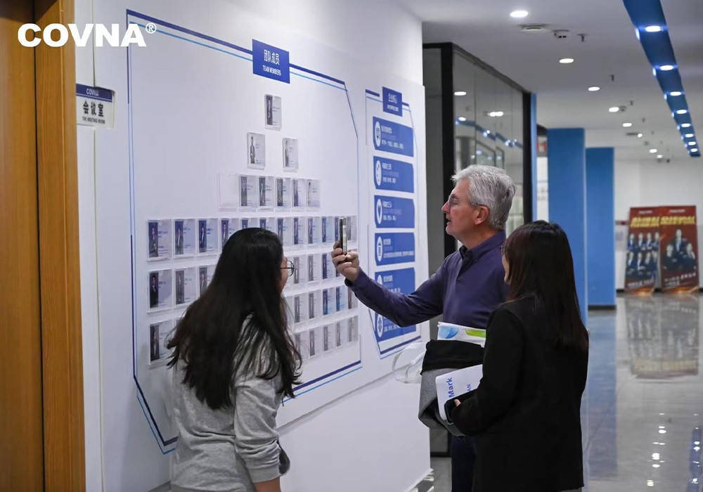 US Client Visits COVNA to Confirm Ball Valve Order and Explore Factory Capabilities1