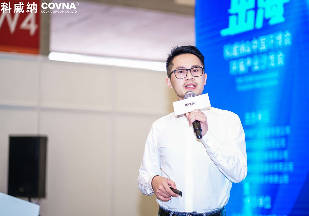 Covna Co-Moderator Environmental Salon bei führenden China Green Tech Exhibitions2