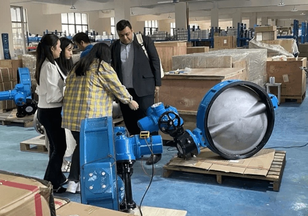 Indian Client Visits COVNA to Explore Smart Valve Innovation and Sustainability1